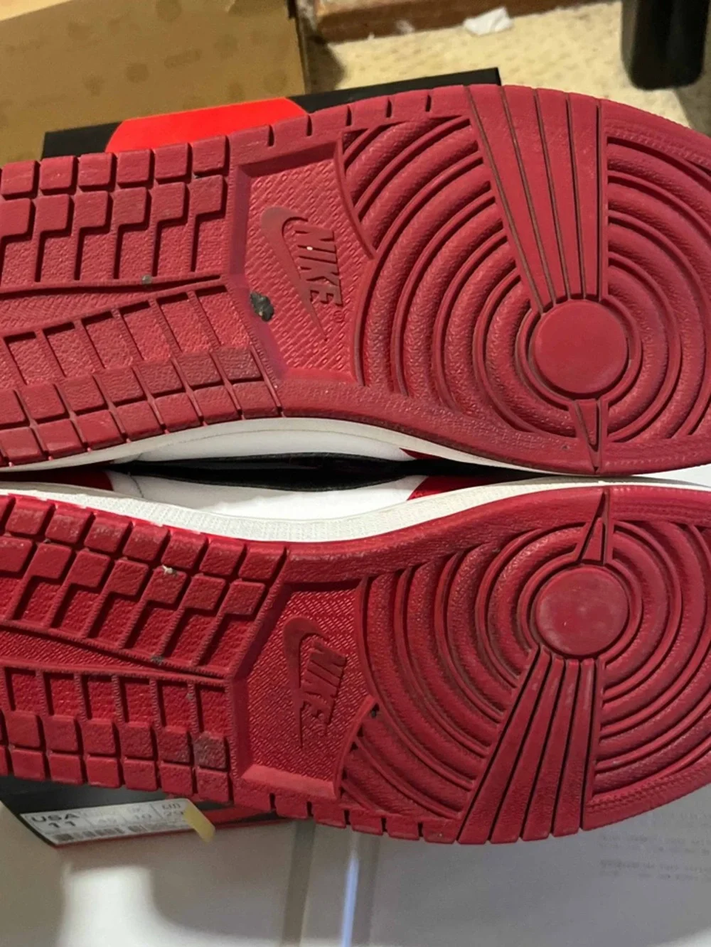 2016 Nike Air Jordan 1 Retro Low OG Chicago 705329 600 Red Black White US11